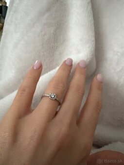 Diamantový prsteň - 1