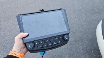 Autorádio 2DIN - s androidom - top stav