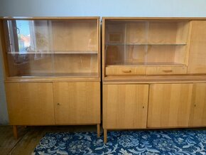 Obývacia stena na nožičkách