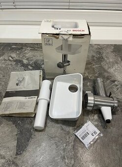 Mlynček Bosch mum 2-4 na kuchynský robot