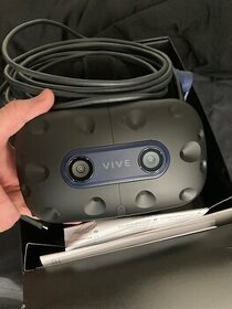 HTC Vive pro 2 + 1 TB  HDD + VR Hry