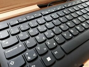 Sada Lenovo Essential Wired Keyboard and Mouse Combo SK
