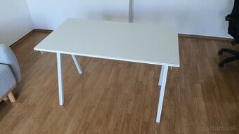 stôl IKEA Trotten (nový stojí 60€)