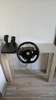 Závodný volant Thrustmaster T80 Ferrari 488 na ps4, ps5