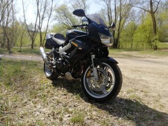 Predám Honda VTR1000F