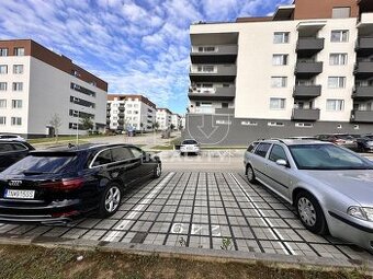 PARKOVACIE MIESTO NA LIPTOVSKEJ V TRENČÍNE