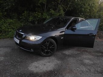 BMW E90 320D