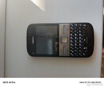Predám Nokia E5-00 –ideálny pre zberateľov