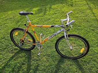 Trekkingový pánský bicykel + dámsky 1+1