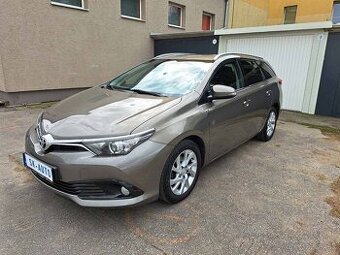 Toyota Auris Touring Sports 1.6 l Valvematic Executive