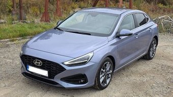 Hyundai I30 Fastback 1.5 Hybrid , automat, 8700km,  6/2025