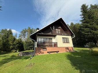 Chata na Košiarnom Briežku, časť Červený Jarok, okr. Sp. Nov