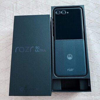 Motorola RAZR 50 Ultra Midnight Blue