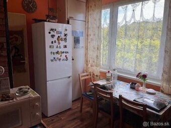 ✨ Trojizbový byt v pôvodnom stave – EXKLUZÍVNE