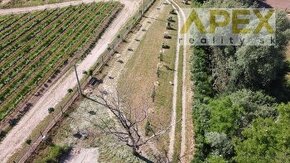 APEX reality stavebný pozemok 2019 m2 v obci Bojničky