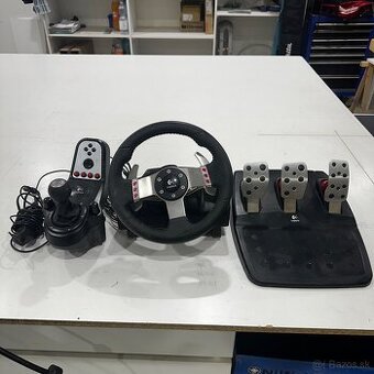 Logitech G25 – kompletný set (volant, pedále, radiaca páka)
