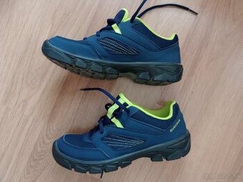 turisticke topanky  QUECHUA  36/37