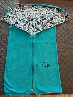 Do autosedačky deka