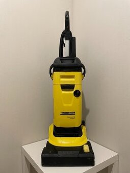 Predám podlahový čistiaci stroj Kärcher BR 30/4 C