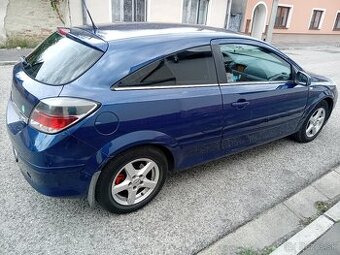 Opel Astra 1,6 benzín