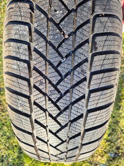 Zimná pneu 215/70 r16