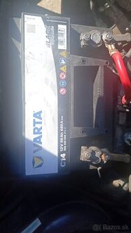 Autobatéria (VARTA)