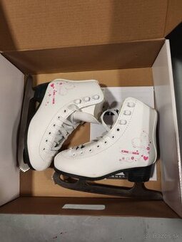 Dievčenské Ľadové korčule