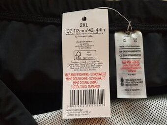 ✅Predám úplne nové s vysačkami: klasické čierne plavky XXL .