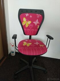 Predám detskú kancelársku stoličku