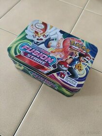 Pokémon mystery box Fusion Strike