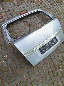 Opel Zabira B - zadné dvere - dvere kufra - kufrové dvere