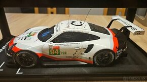 IXO 1:18 Porsche 911 RSR