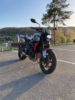 Triumph Trident 660