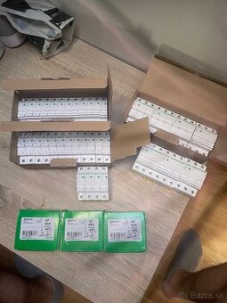 Elektroinštalačny material ističe