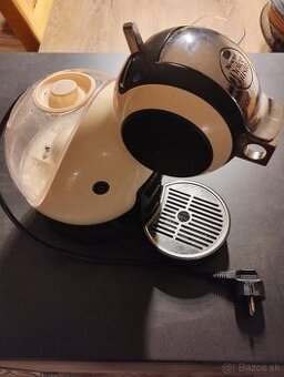 Predám kávovar Dolce gusto