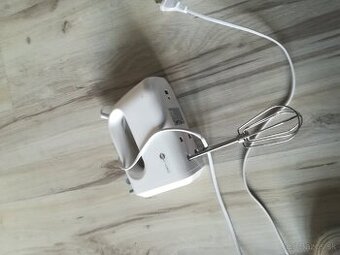 Ručný mixer