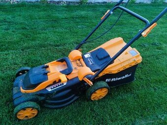 Riwall PRO RALM 3820 set Akumulátorová kosačka