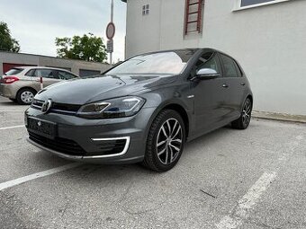 VW e-Golf Limited DYNaudio, ACC, Virtual, LED, Mrtvý uhol