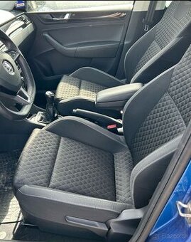Škoda Rapid.