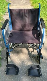 Invalidný vozík mechanický rezervovaný
