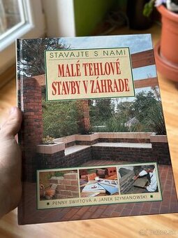❗️Kniha Malé tehlové stavby v záhrade ⬇️