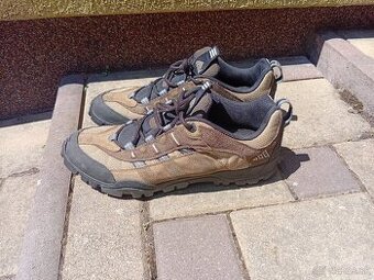 Cyklistické topanky č. 45