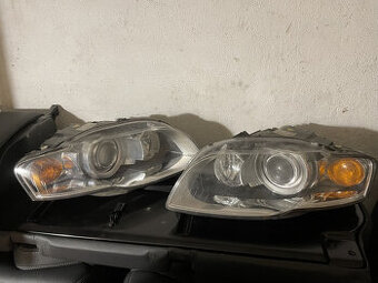 Predam xenony Audi A4 b7