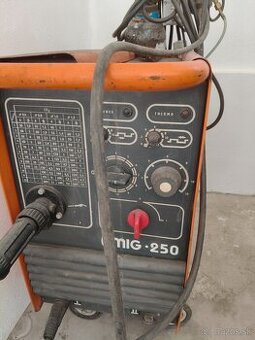 Zváračka CO2 MiG 250