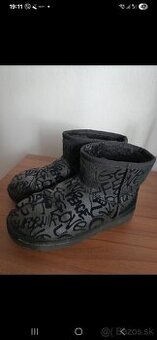 Ugg damske cizmy