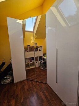 Šatníkové skrine New York (ASKO)