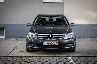 Mercedes C 220 CDI Automat, bez hrdze, pôvodný lak