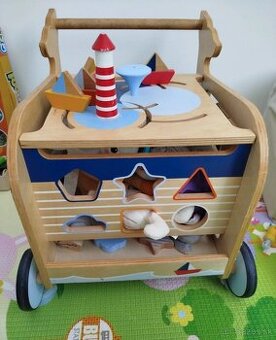 Small foot Drevené chodítko Veľryba