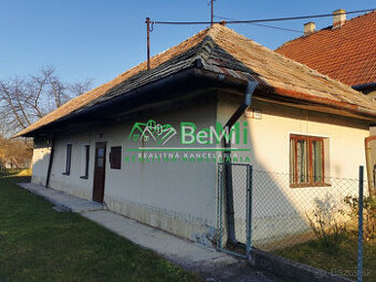 Znížená cena - Rod. dom s veľkým pozemkom v obci Bystričany