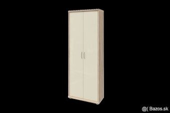 Šatníková skriňa